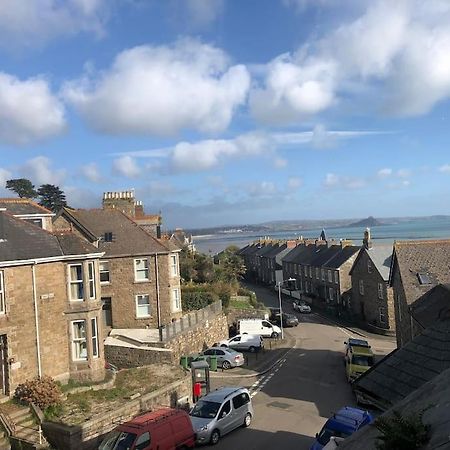 Modern Attic Studio Apartment With Harbour Views Penzance Exteriör bild