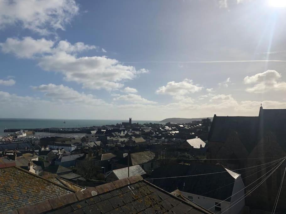 Modern Attic Studio Apartment With Harbour Views Penzance Exteriör bild